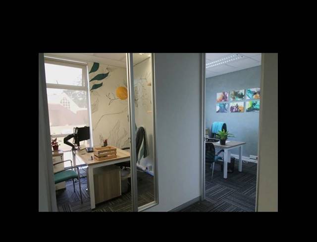 OFFICE FOR SALE IN CASCADES